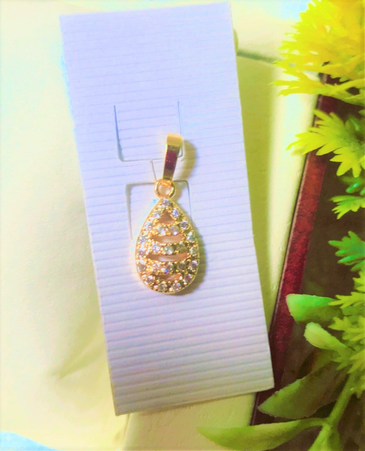 Locket For Girls & Women's Stone Pendent Good Quality Locket