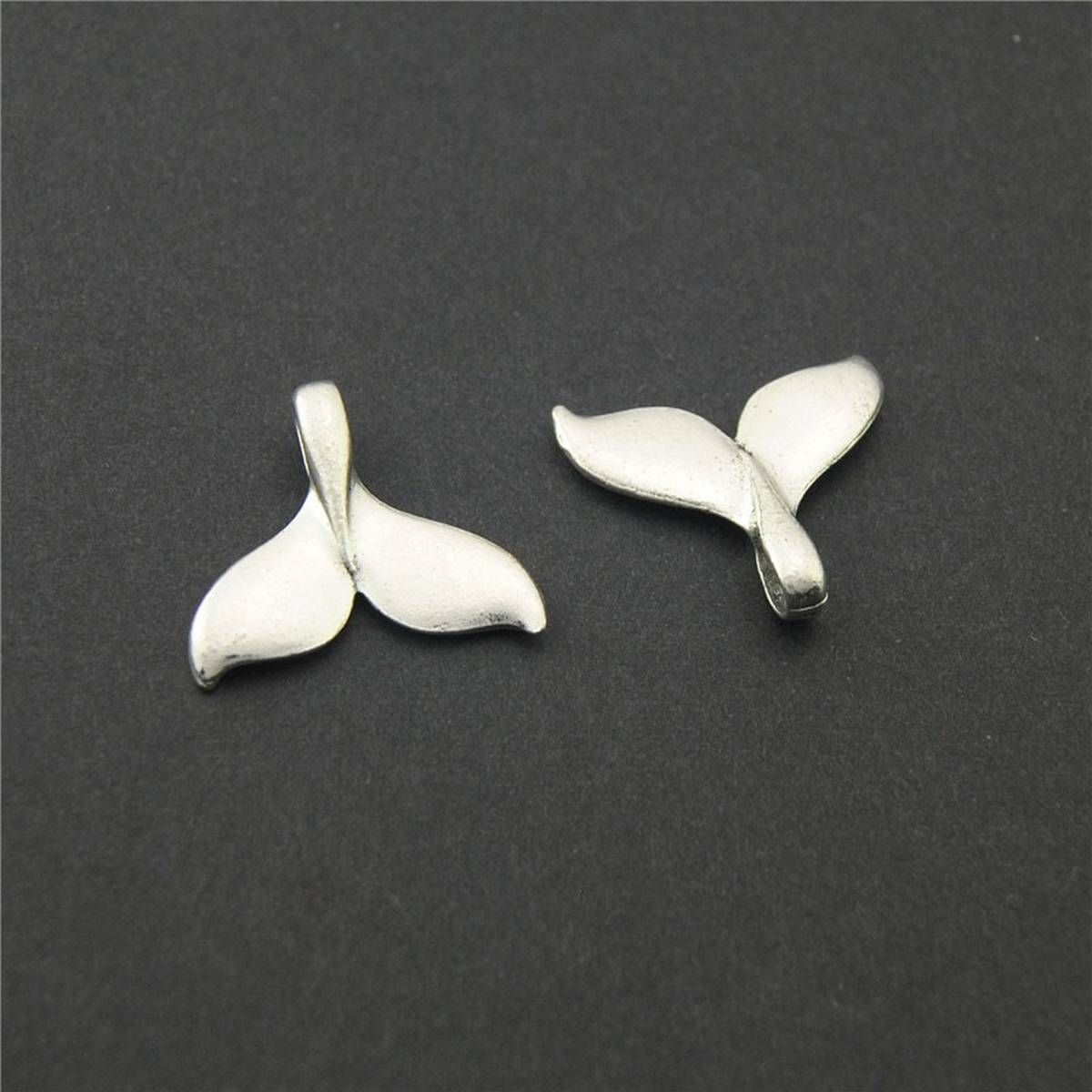 15pcs Silver Color Whale Tail Fish Fishtail Charms Necklace Pendants Ocean Beach Jewelry Making A2237