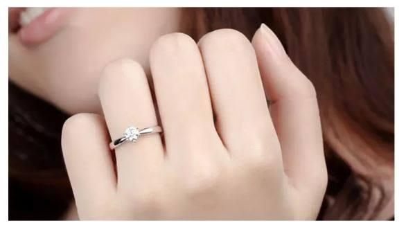 Silver Metal Finger Ring for Women