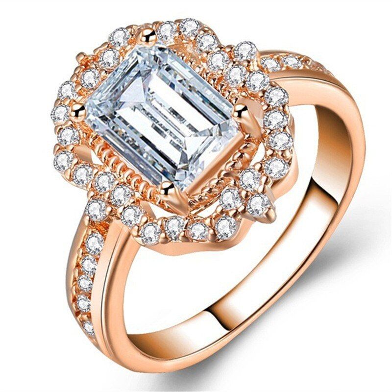 New Fashion Crystal Zircon Elegant Rings for Woman Lady Luxury Shiny Big Rhainstone Engagement Wedding Ring Jewelry Party Gift