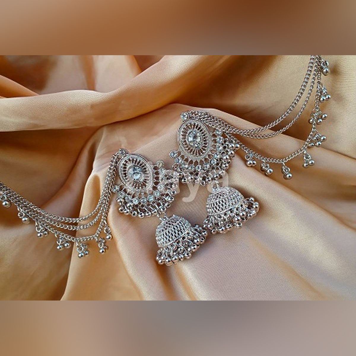 Bahubolih Earring