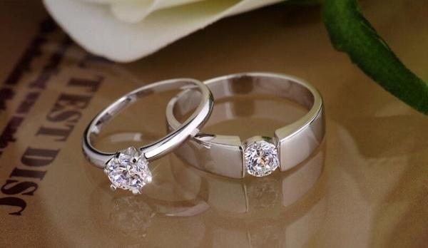 Beautiful Romantic Finger Ring for Couple