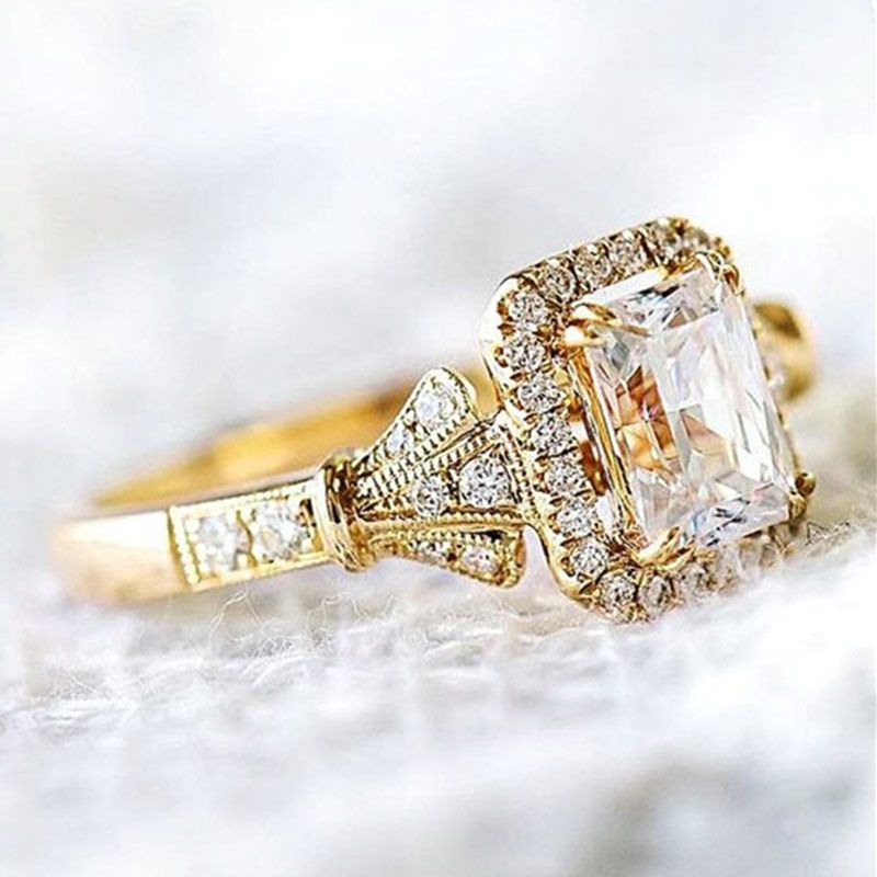 Huitan Luxury Tiny Shiny CZ Stone Engagement Rings Romantic Golden Color Valentine's Day Gift for Girlfriend Solitaire Midi Ring(null)