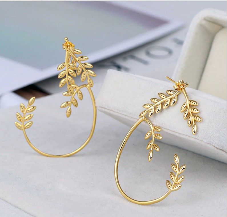 1 pair color lasting Luxury Temperament Earrings for Women Needle Olive Branch Leaf Two Ways To Wear Ear Cuffs Stud Earrings Bridal Wedding Jewelry