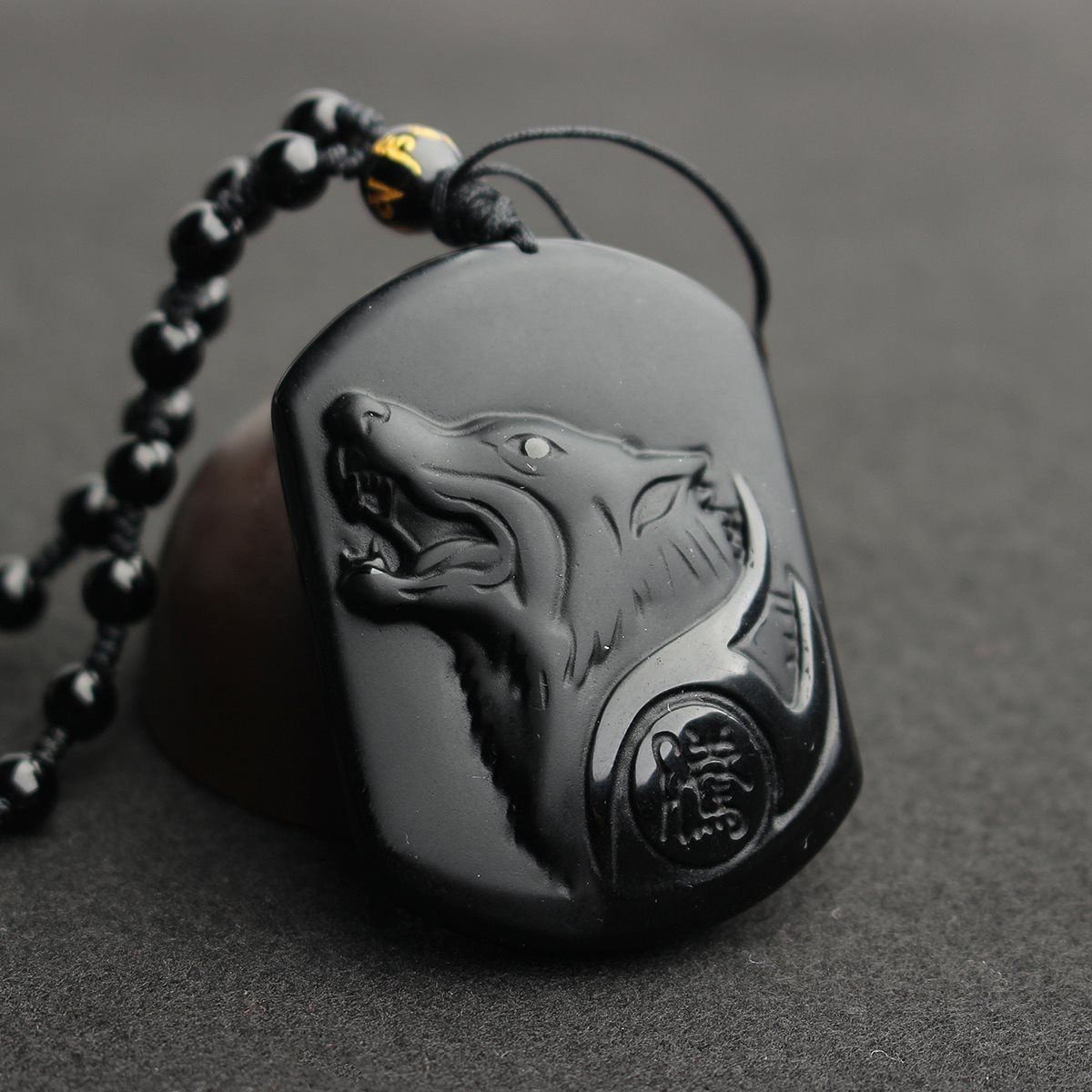 Drop Shipping Black Obsidian Wolf Necklace Carving Wolf Head Amulet Pendant With Chain Obsidian Blessing Lucky Pendants Jewelry