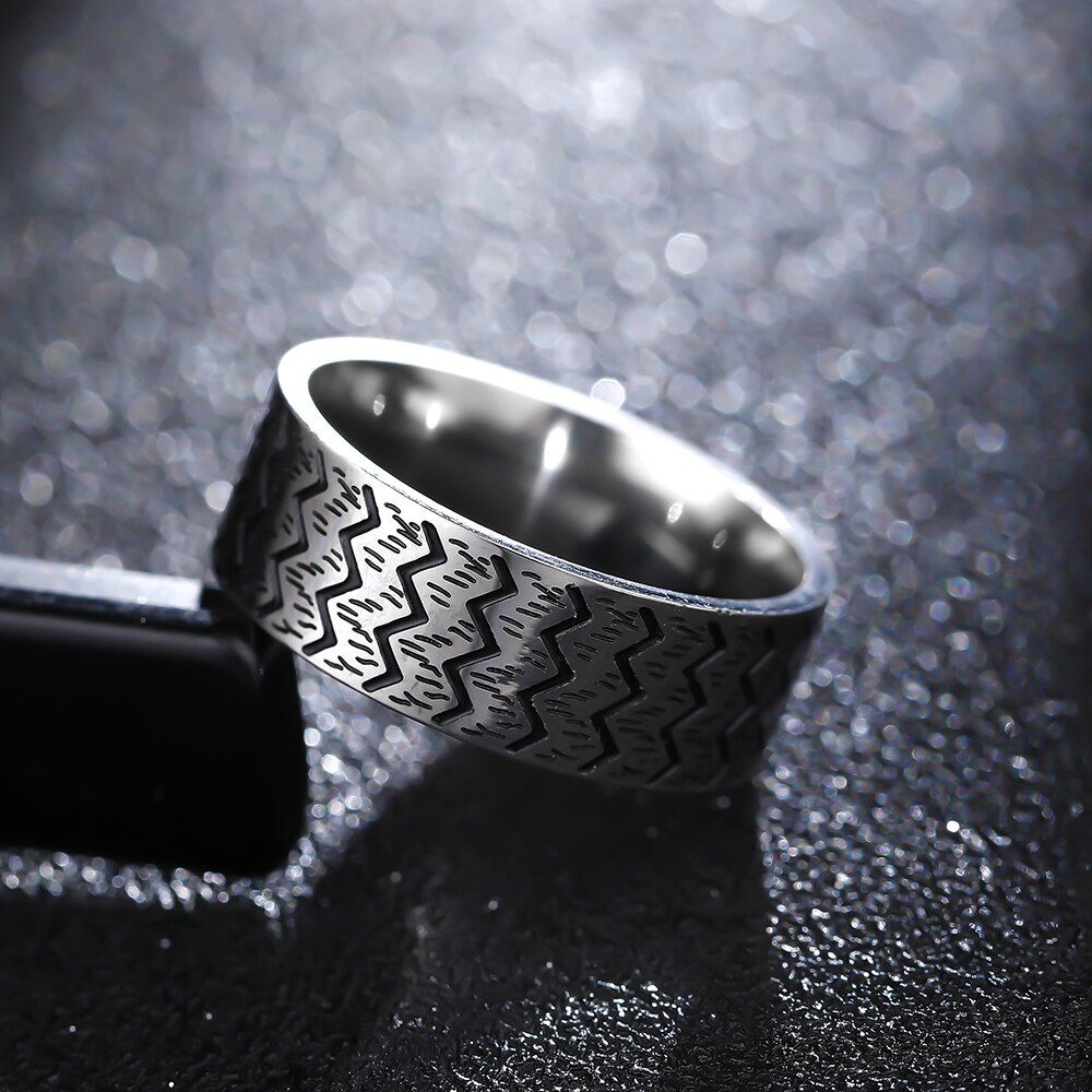 8MM Titanium Rings for Men and Women Birthday Gift triangular pattern discredit Ring