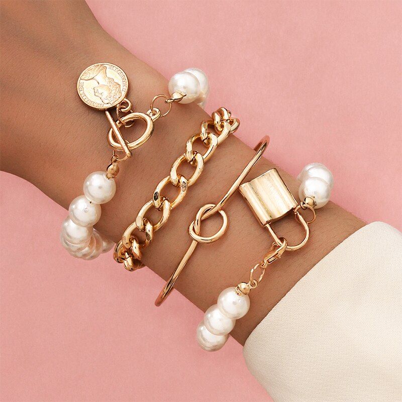 4 Pcs/Set Women Beach Bracelets Set Punk Chain Pearl Knotted Lock Pendant Bracelet Set Ladies Charm Party Jewelry Accessories