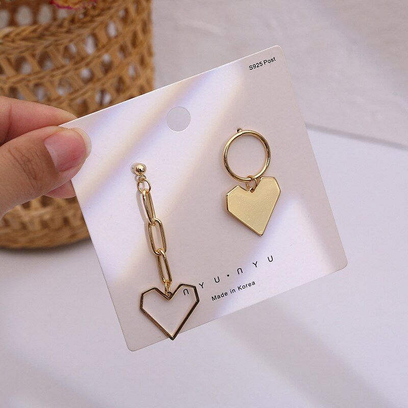 Asymmetric Heart Stud Earrings High Texture Love Long Chain Hollow Geometric Hanging Earrings Romantic Earring Women Jewelry