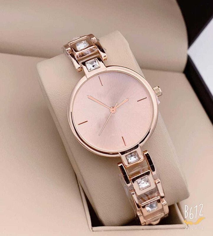 Girls Metal Chain strap watch girls watch for women gift Analog Watch For Women Analog Watch - For Girls New Modal Pink Dial Dimond Belt Metal Belt Special Edition