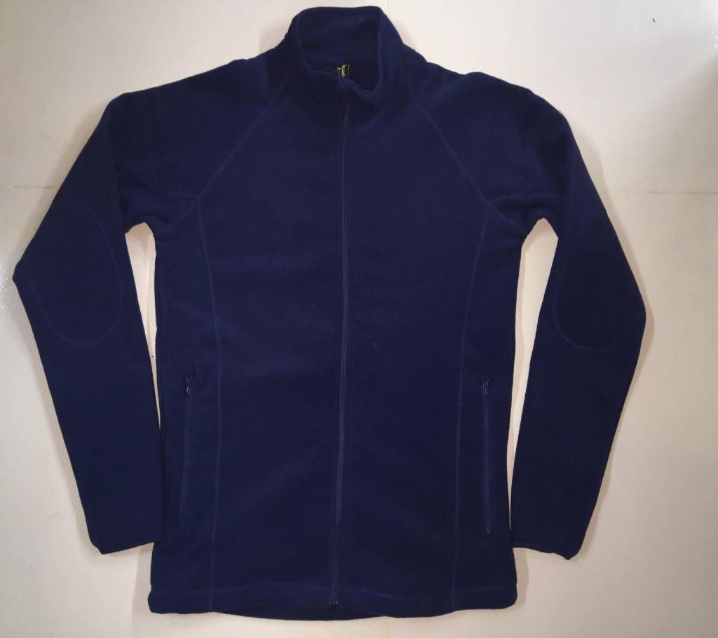 EXCLUSIVE  SWEATER