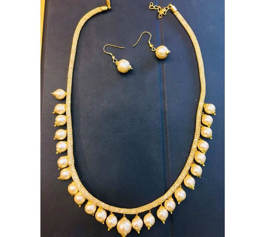 Bead Setting Golden Necklace