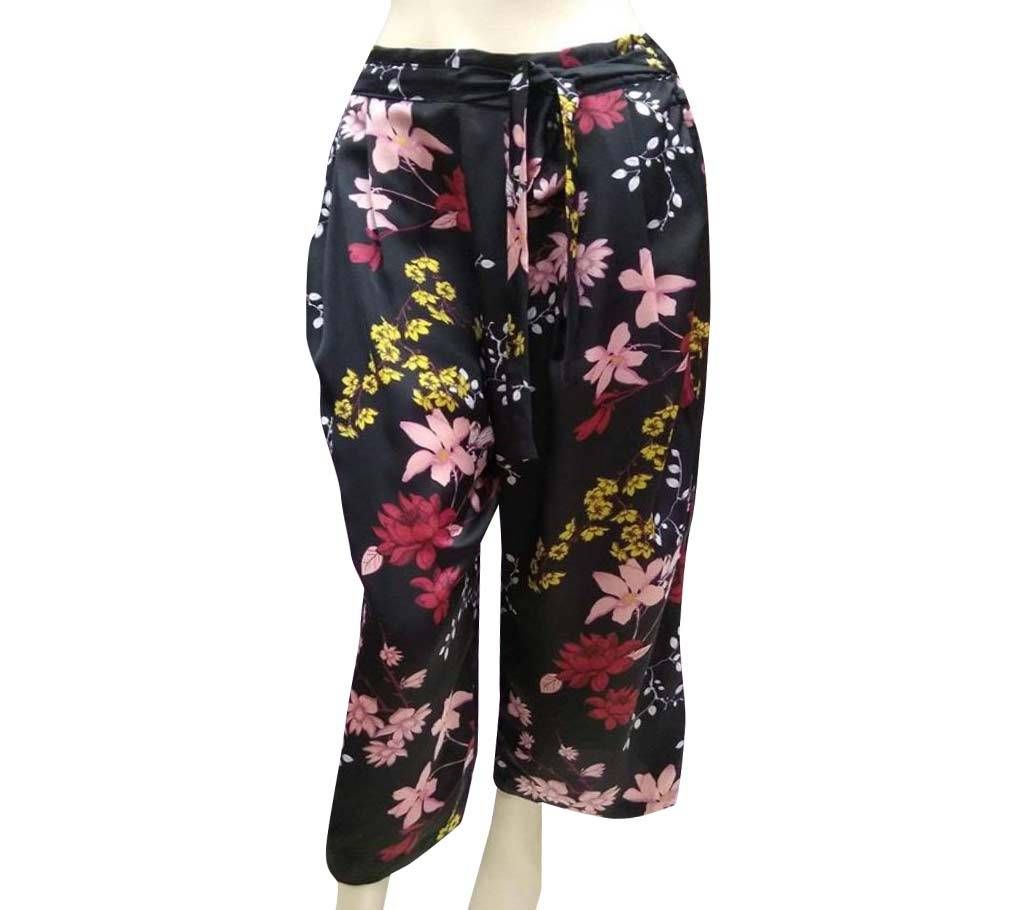 Ladies Cotton Short Pant