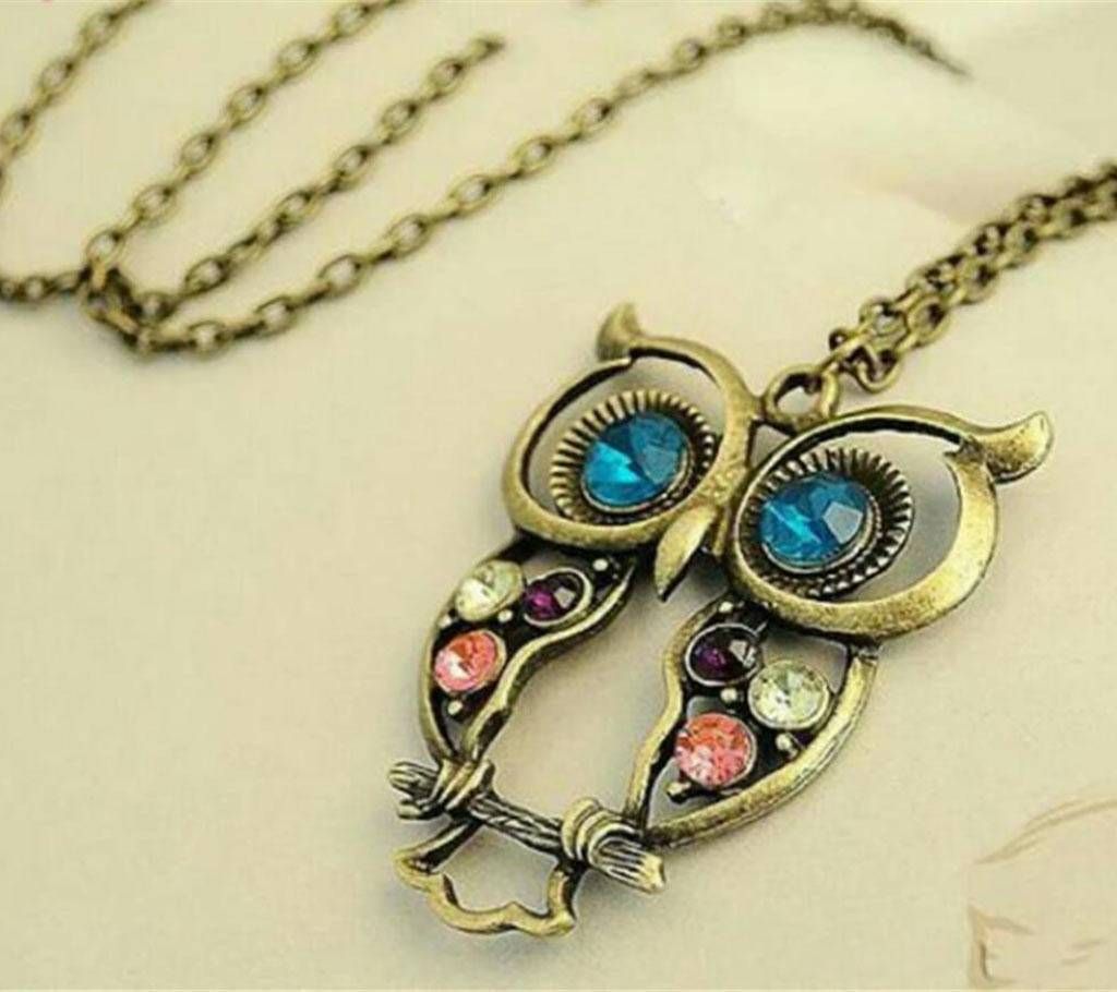 Owl Shaped Pendant With Earrings