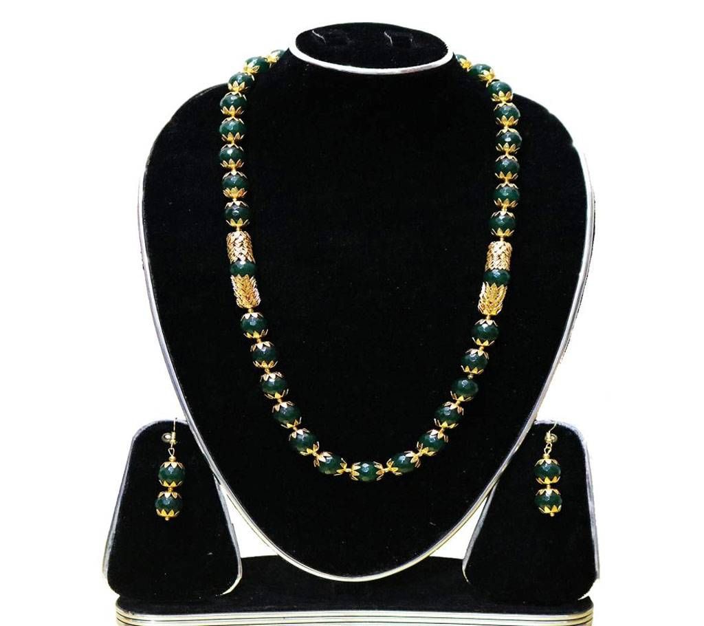 Green Stone & Golden Metal Necklace Set 