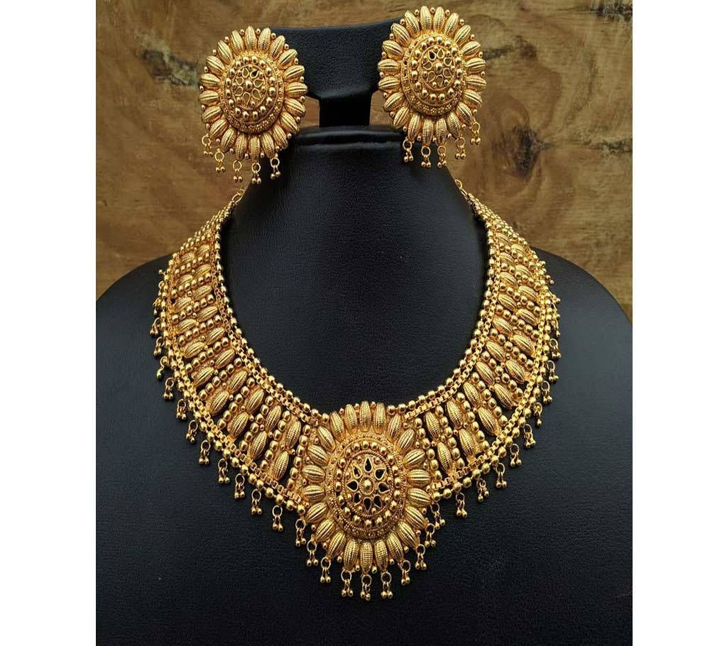 Handmade Gold Platted Neckset with Earrings