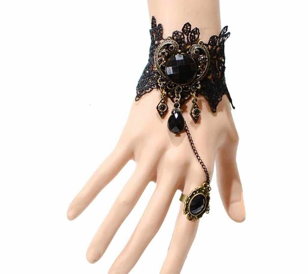 Ladies stone setting bracelet with ring 