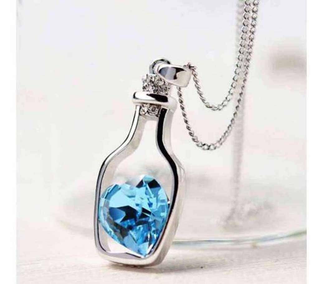 Heart pendent