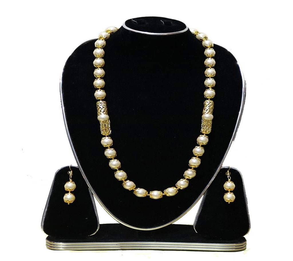 Light Golden Artificial Pearl & Golden Metal Necklace Set 