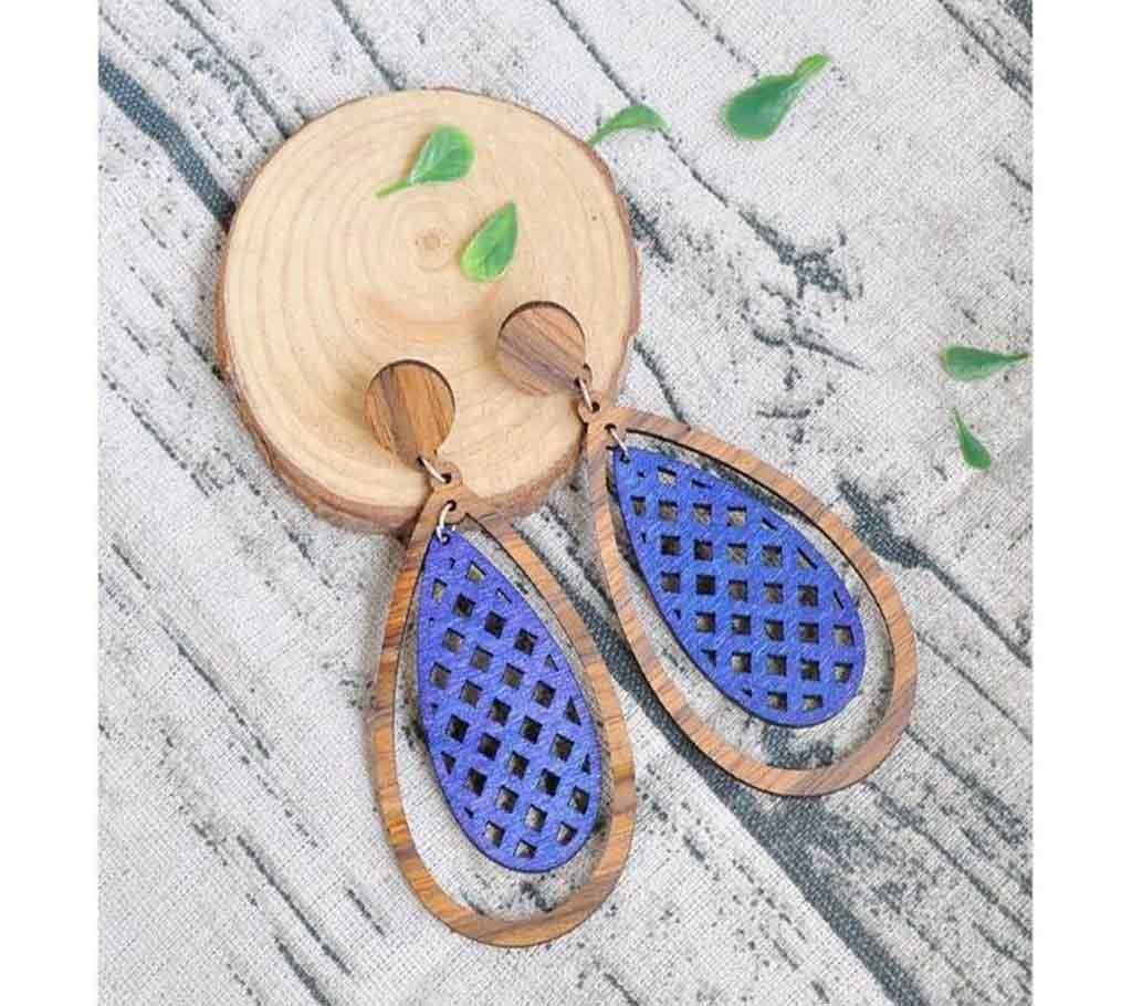 F&U Oval Shaped Wooden Earrings