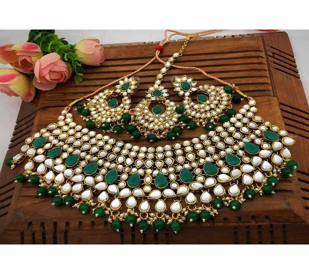 Dabbi Kundan Choker Set 12 Yellow Silver with Sea Green Muktas