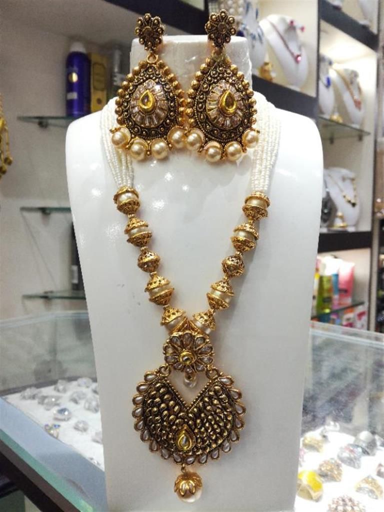 Vintage pearl setting necklace with earrings