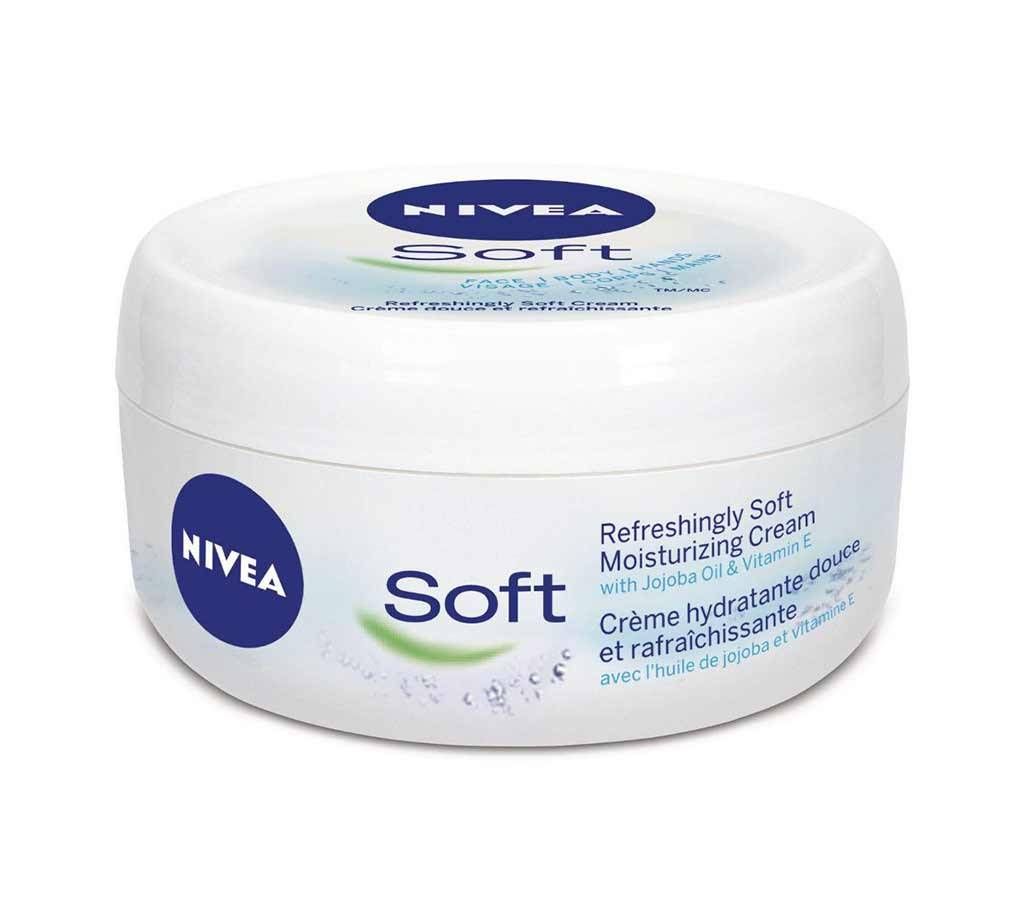 NIVEA Soft Light Moisturising Cream, 100ml india