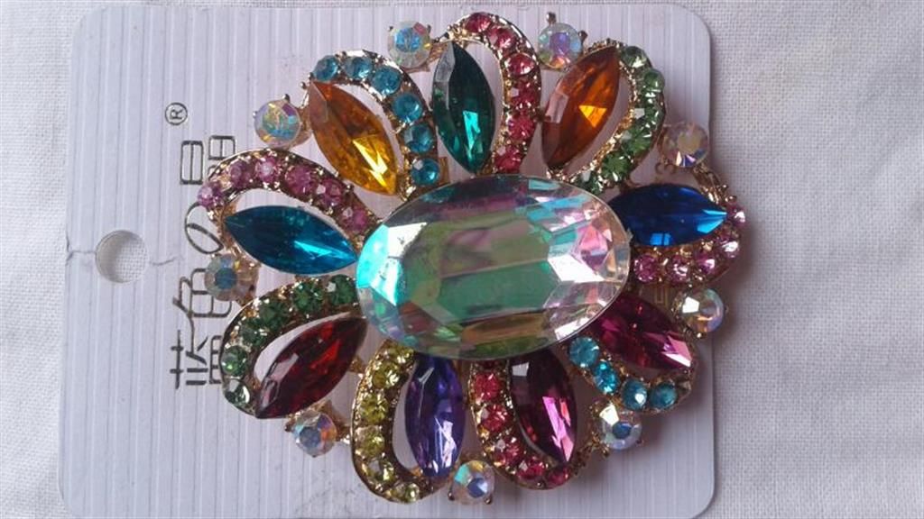 cloth clip for women 