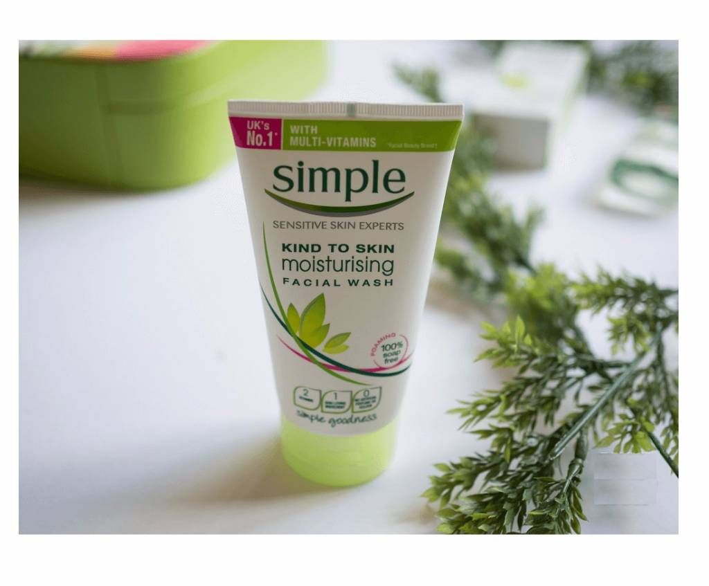 Simple Kind to Skin Moisturising facial wash 