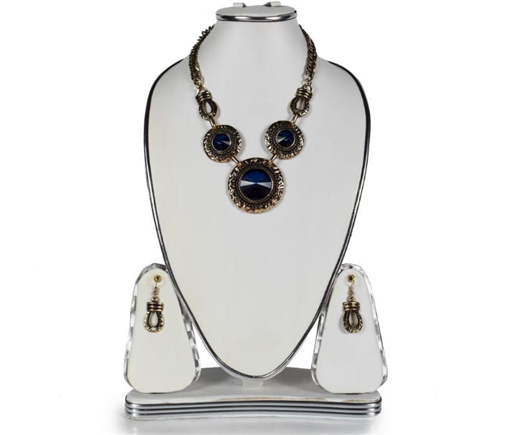 Antique Necklace and Earrings Set For Ladies