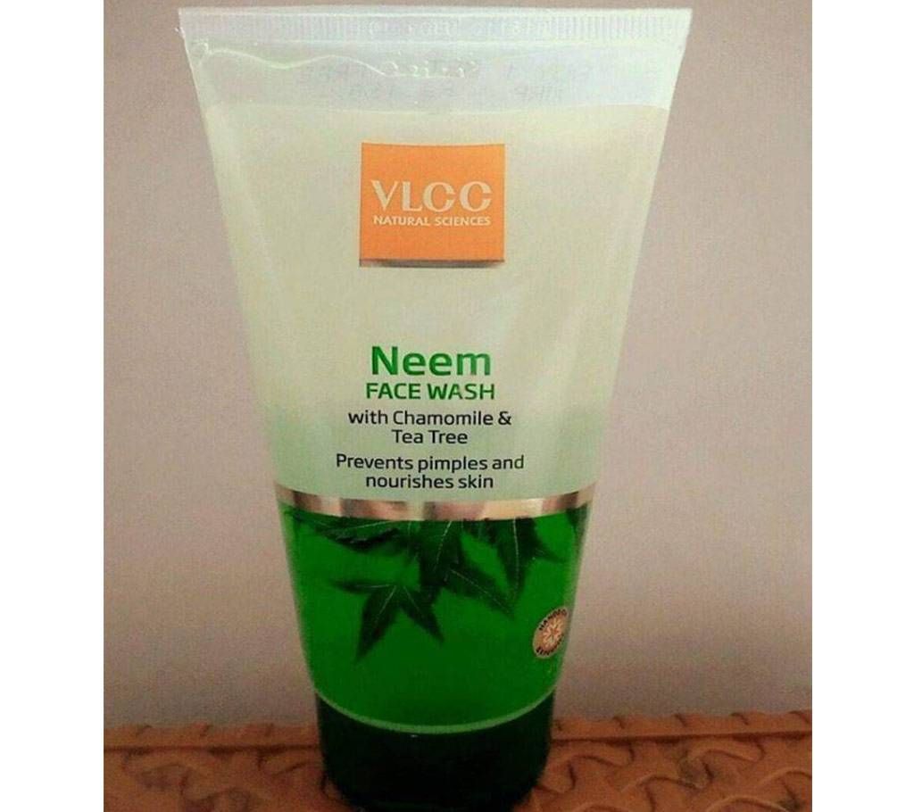 VLCC Neem Face Wash with Chamomile and Tea Tree