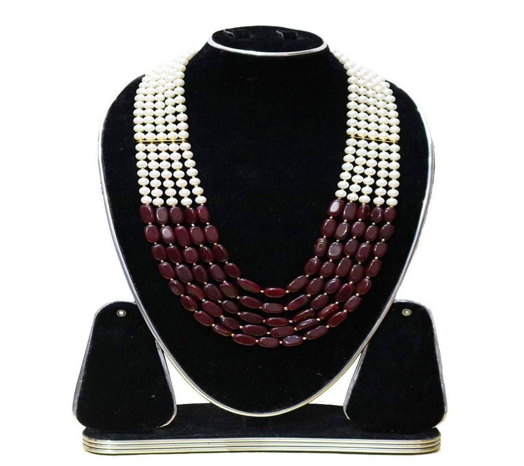 Maroon & white Artificial Pearl necklaces 
