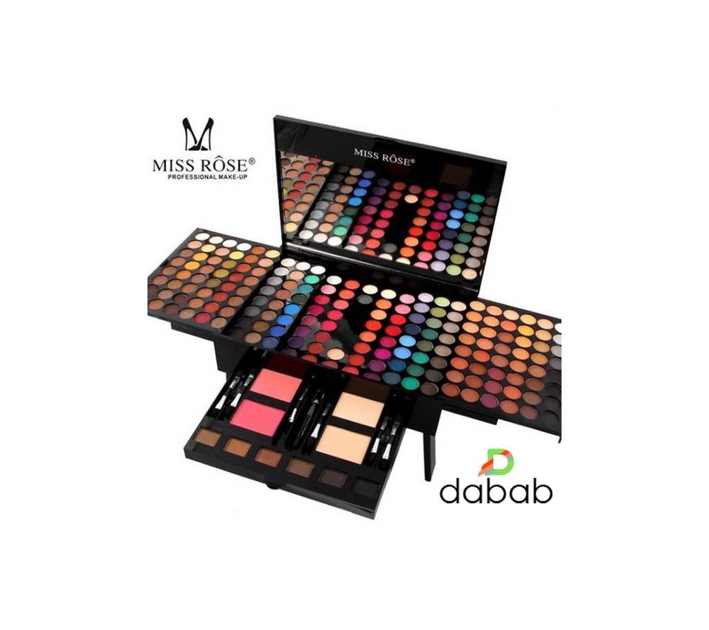 Miss Rose Make-Up Box