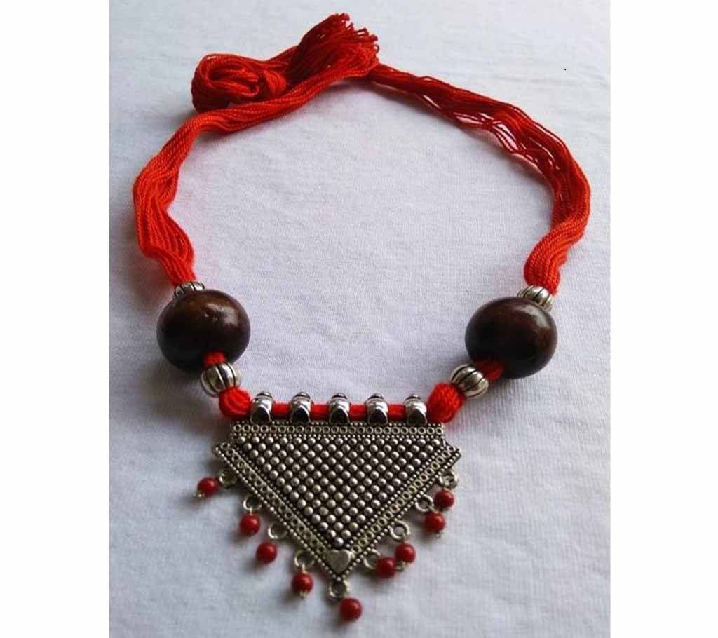 neckles 1