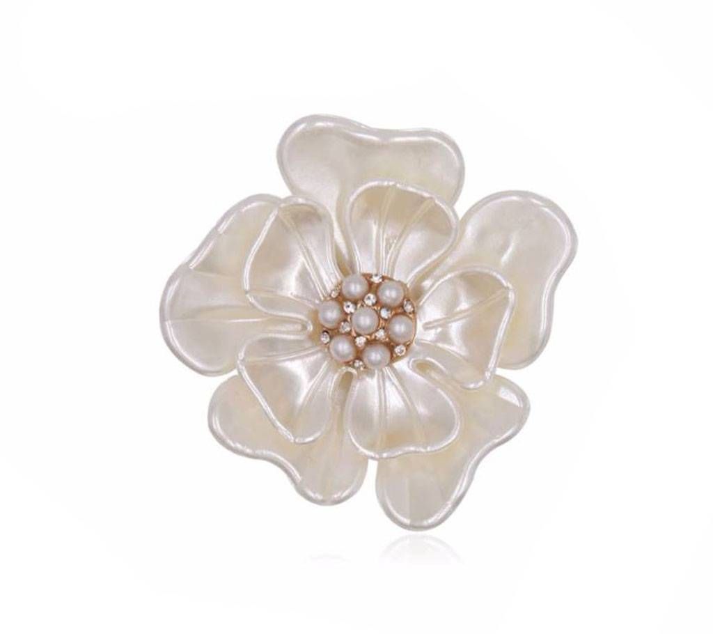Camellia White Resin Flower Brooch Pin For Women