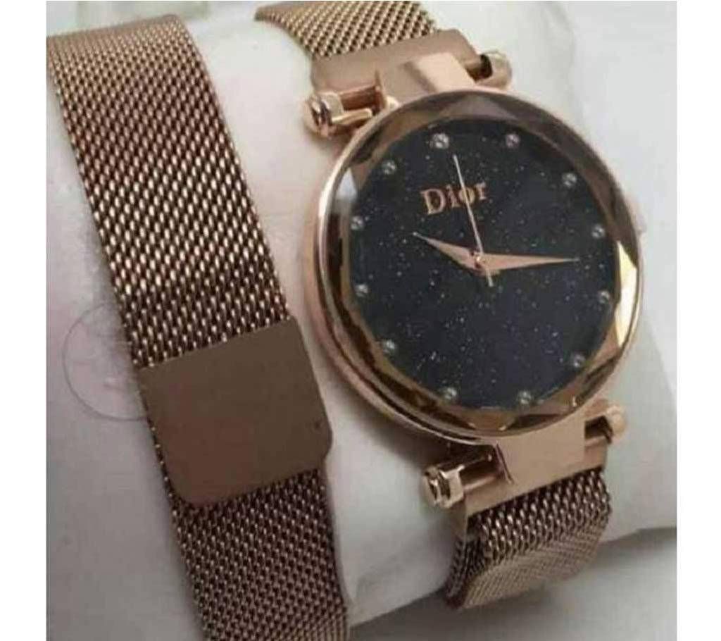 Magnetic Ladies watch golden