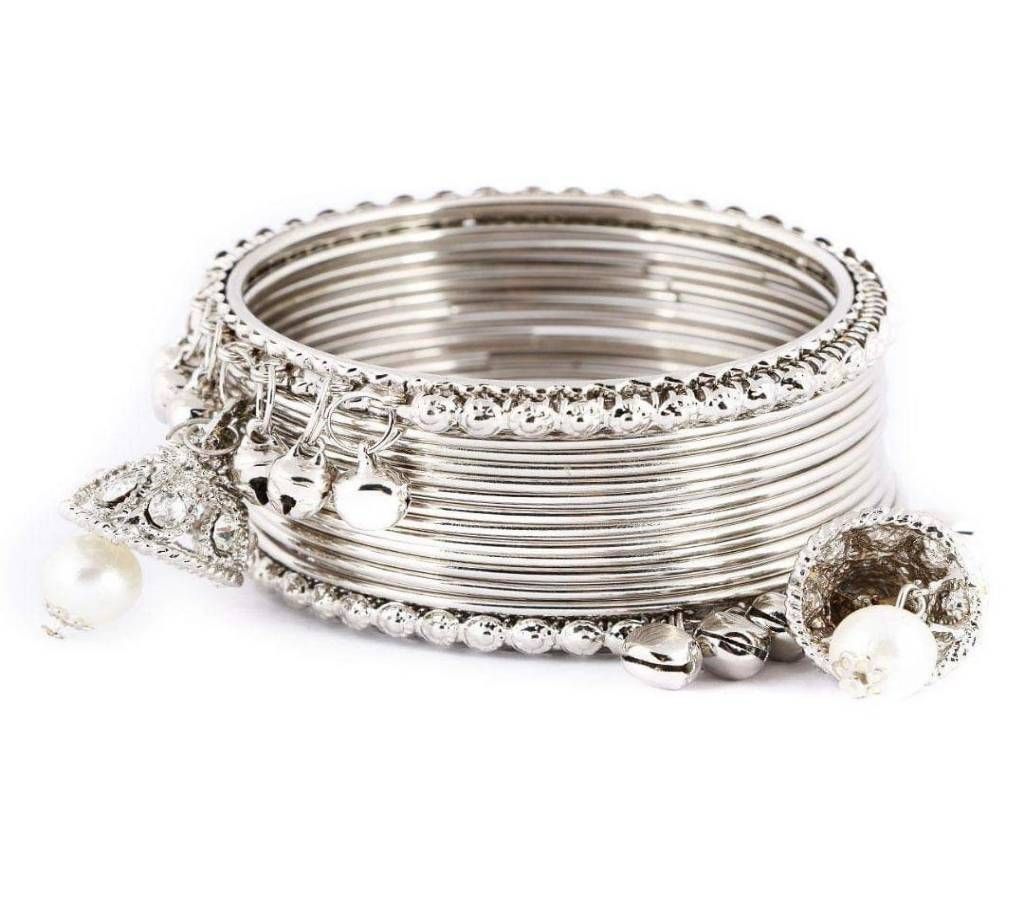 Exclusive Women's Silver Colour Jumka Bangles Set 
