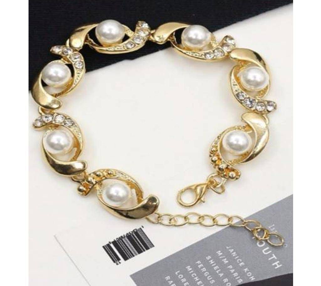 Elegant Simulated Pearl Bracelets