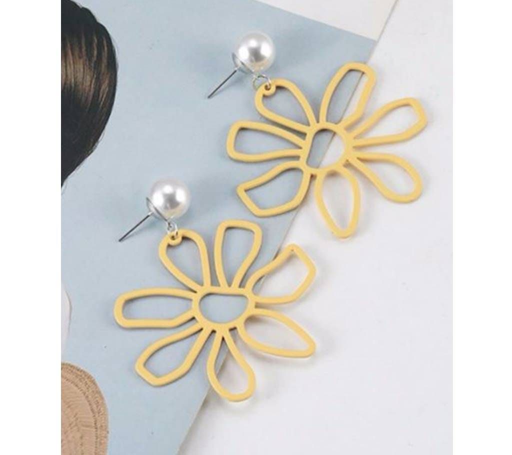 Daisy Yellow Flower Pearl Earrings  For Women