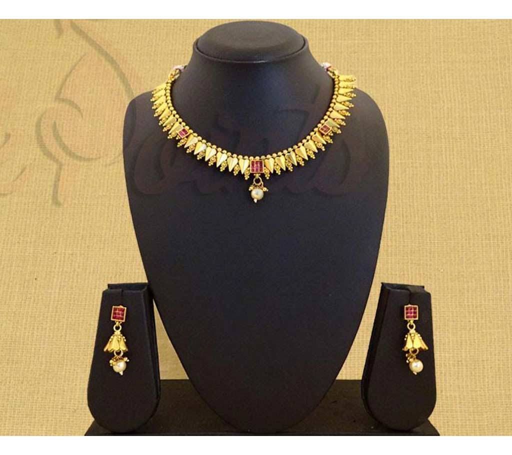 TWISTED PAAN CUT CELEBRITY ANTIQUE NECKLACE SET (by Pink Point - NS-1809-103)