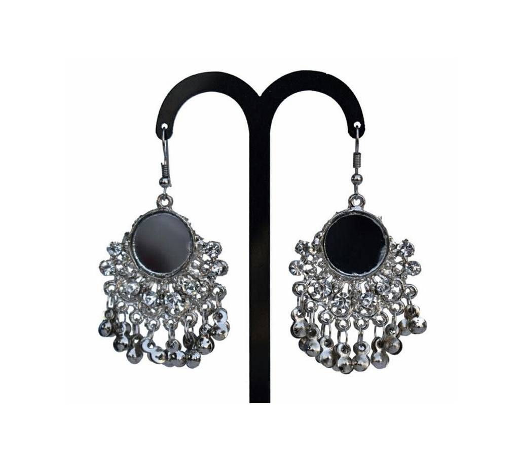Antique Silver Plated Diamond Cut Stone Settings Earrings  