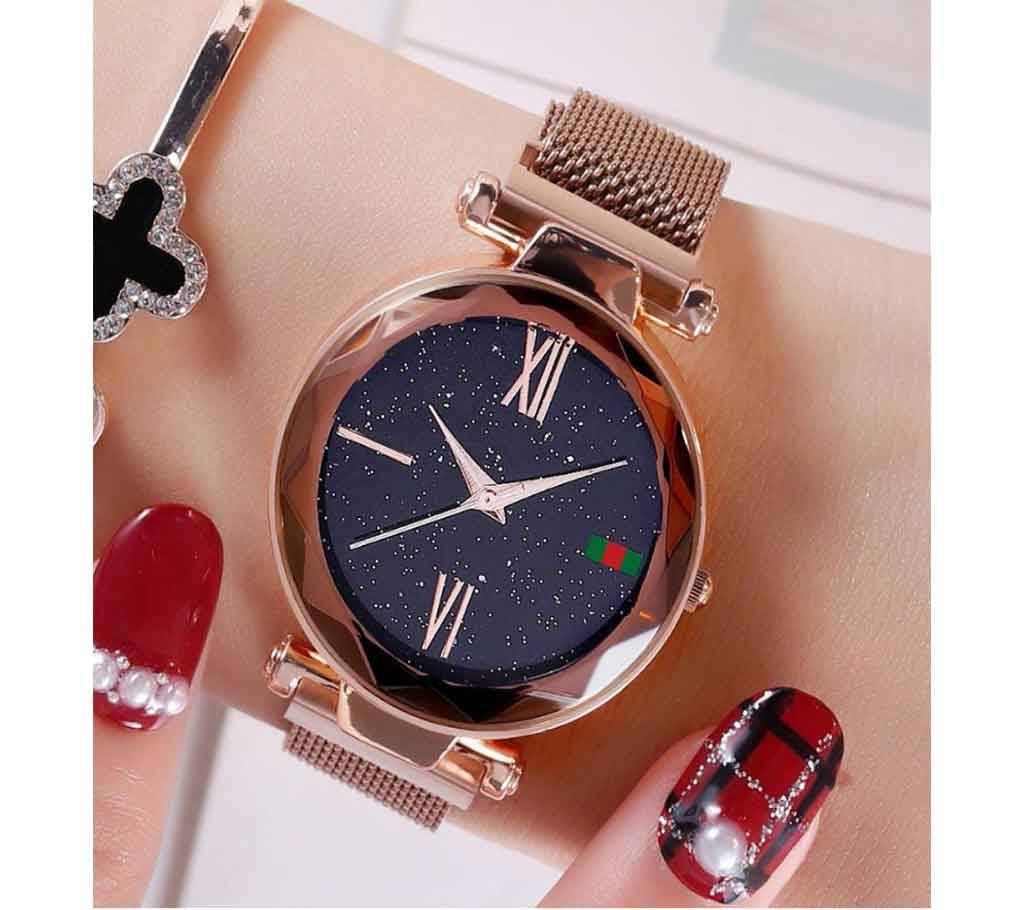 Golden Ladies Magnet Watch