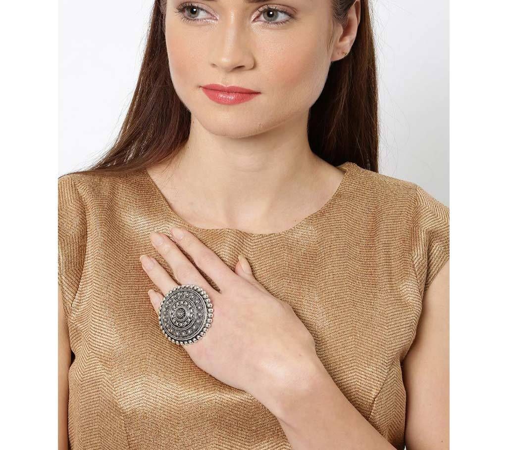 Women Silver-Toned Circular Adjustable Finger Ring