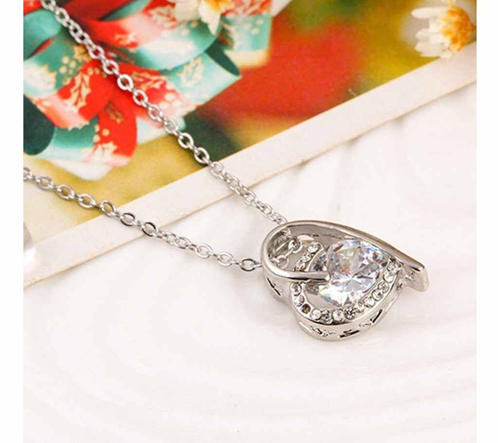 Chia Fashion Heart Crystal Charm Choker Pendent (by Pink Point - CHIA36)