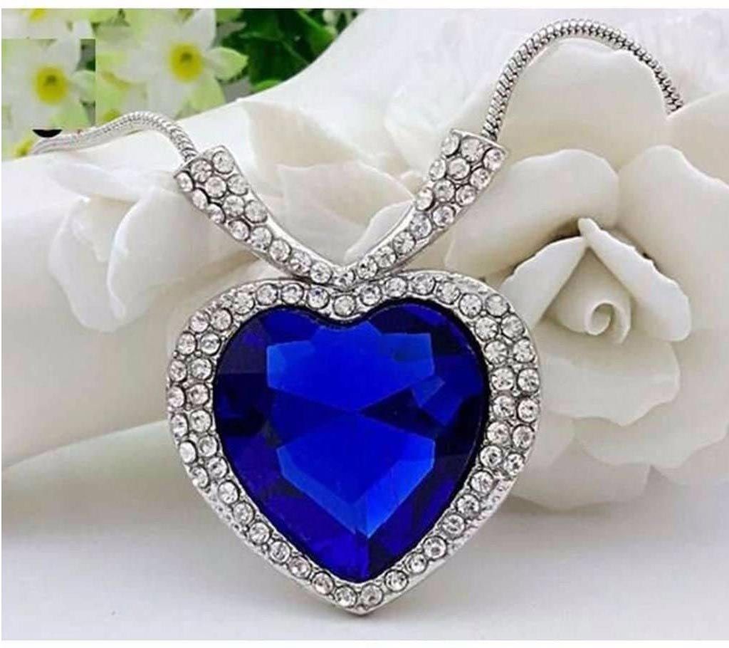Heart shaped ladies pendant