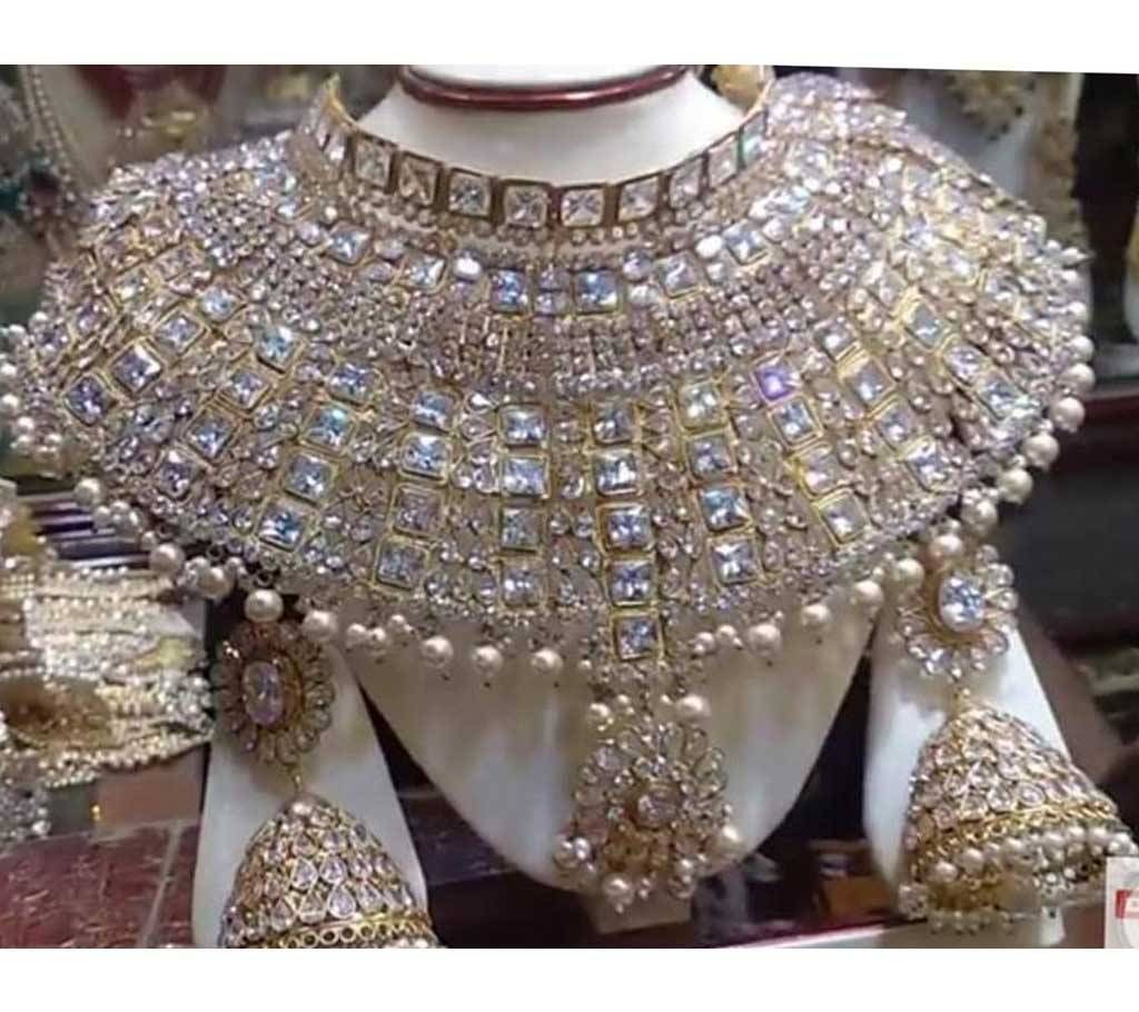 Bridal gorgeous necklace set
