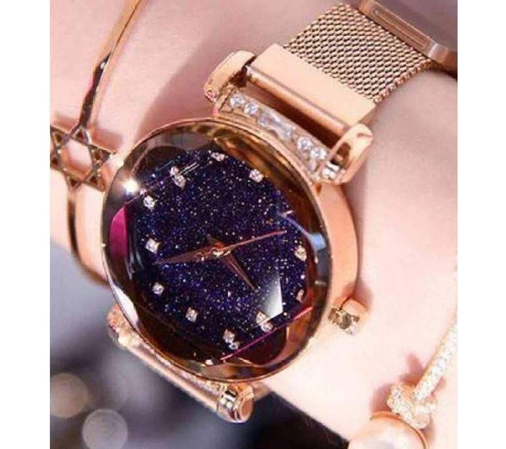 Dior Magnet Analog Watch for Women - Golden 0