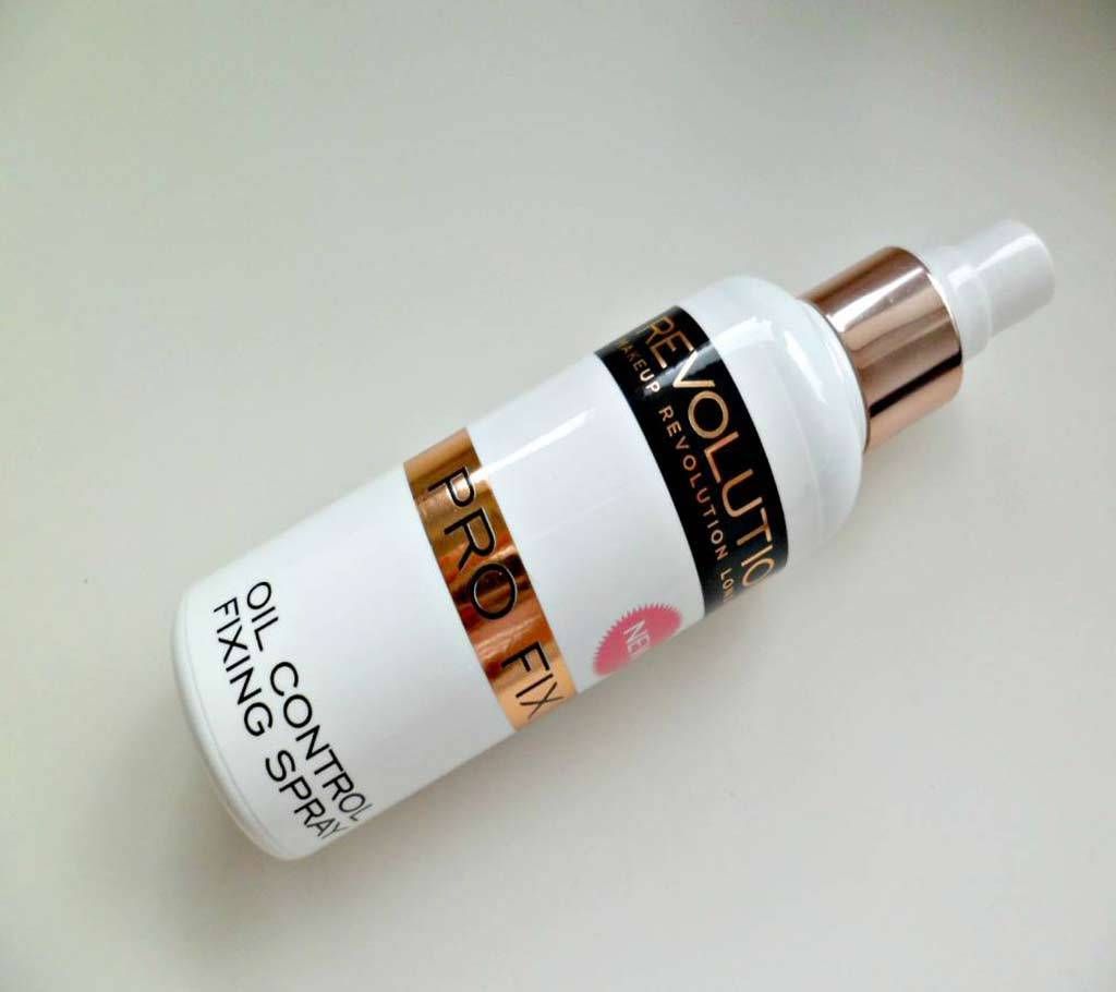 Makeup Revolution Pro Fix Oil Control Fixing Spray 100 ml UK
