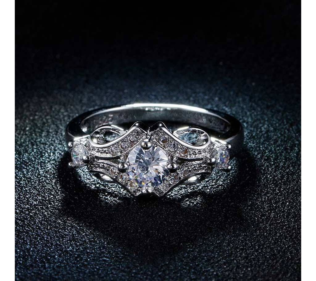 silver plated stone setting finger ring 