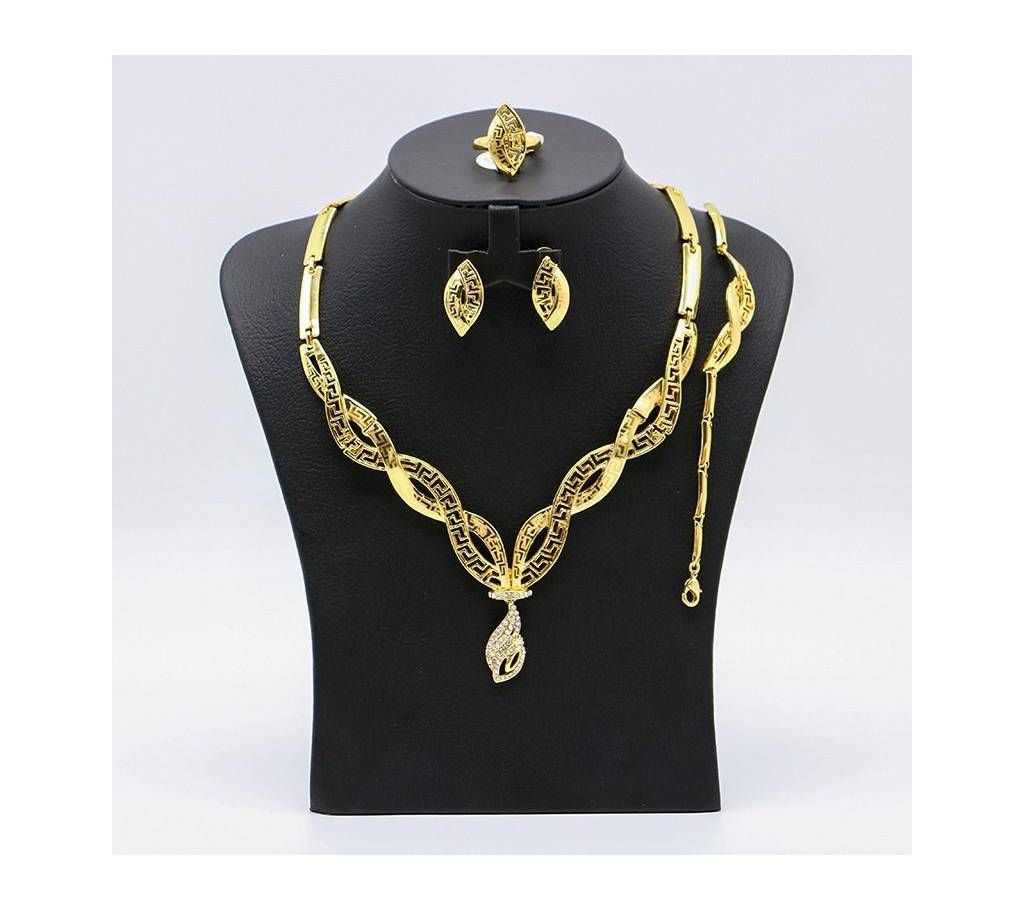 Twisted Design Jewelry Set