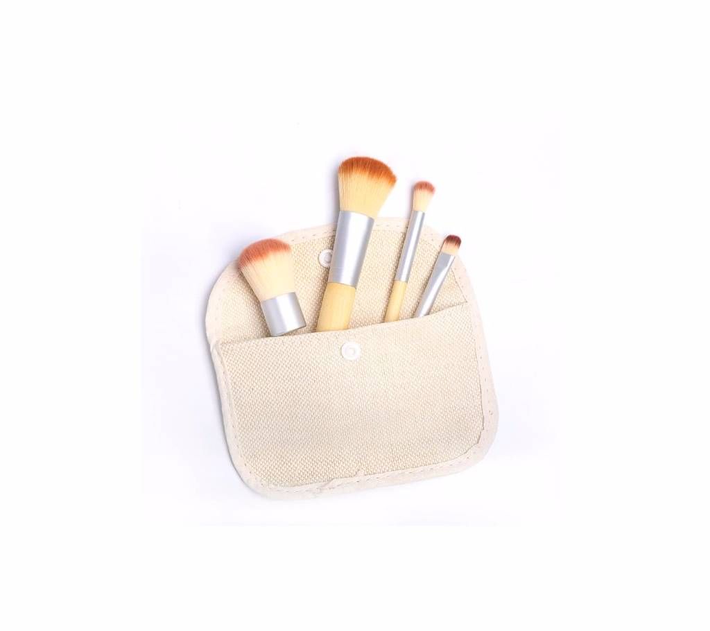 4PCS Professional Makeup Brushes Set Powder Foundation Eyeshadow Blusher Wooden Handle Soft Synthetic Hair Brushes Kit